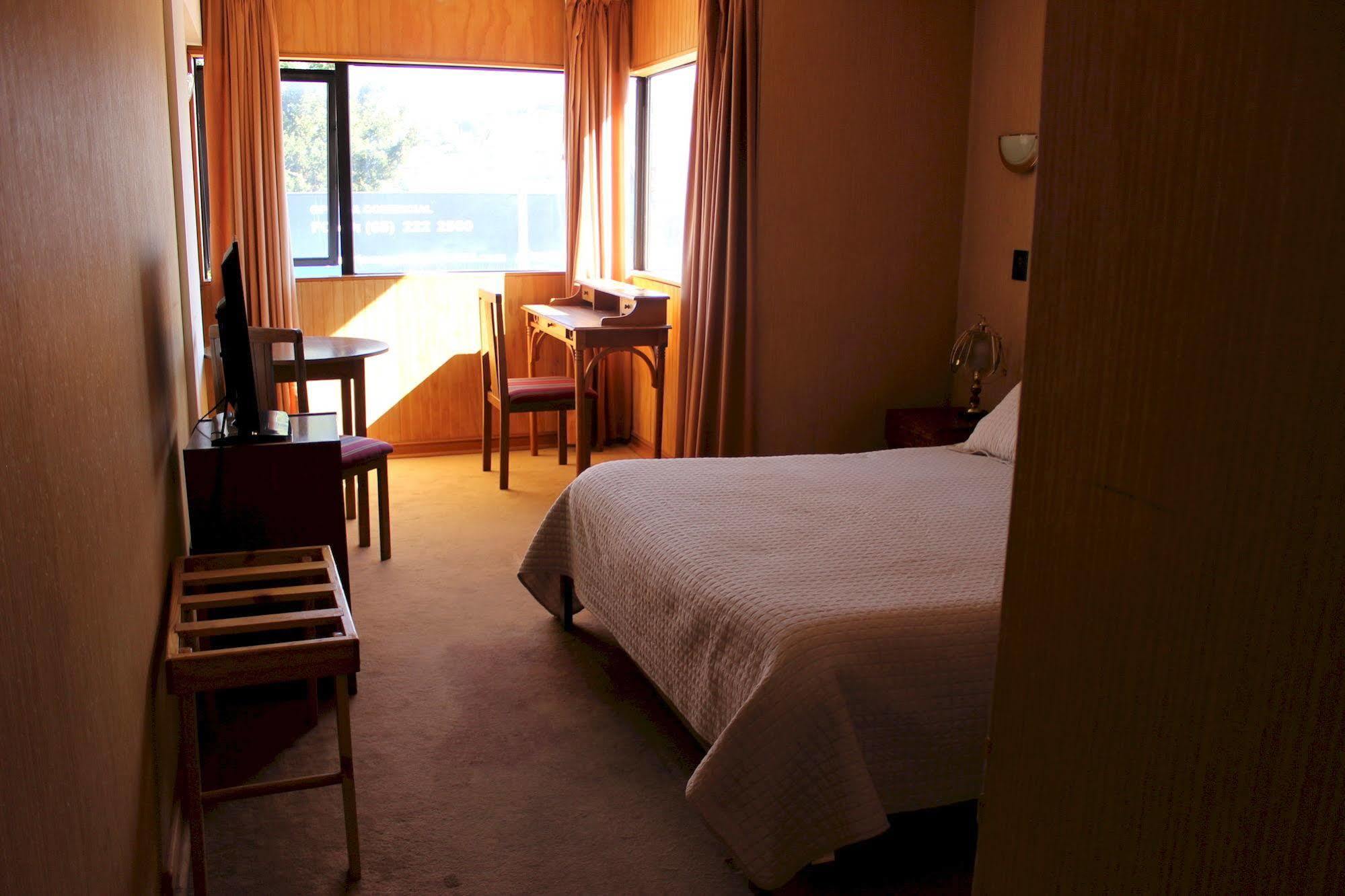 Hotel Antupiren Puerto Montt Eksteriør bilde