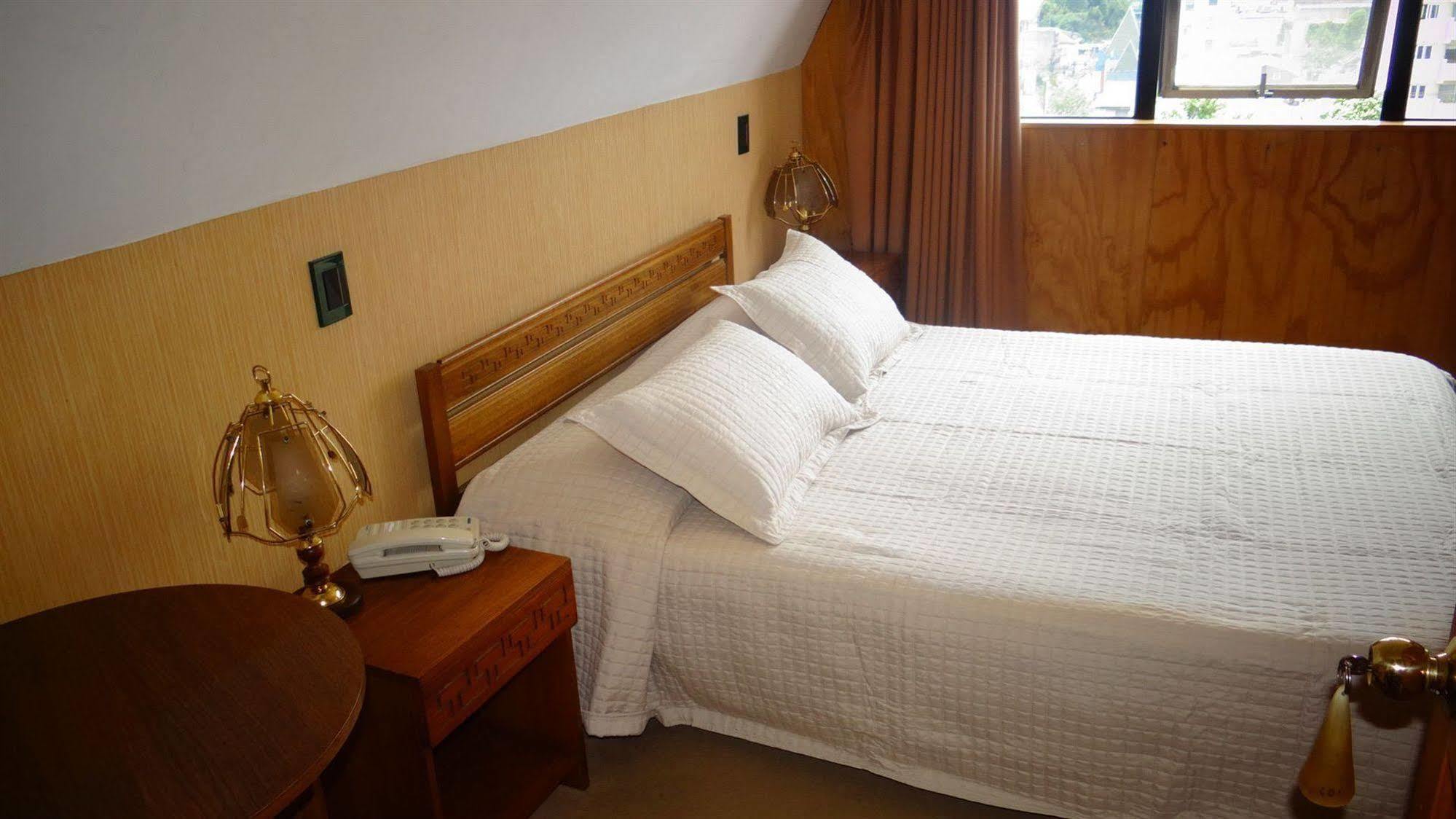 Hotel Antupiren Puerto Montt Eksteriør bilde